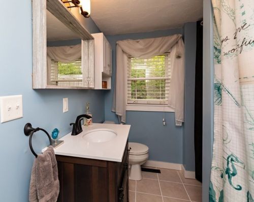 18 George St, Plymouth MA 02360-1409 exterior