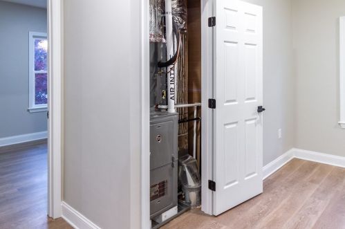 93 West St, West Bridgewater MA  02379-1400 exterior