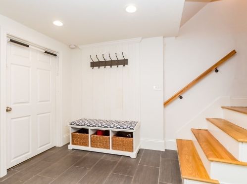 146 Arnold Rd, Newton MA 02459-3046 exterior