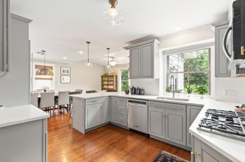 119 Rhinecliff St, Arlington MA 02476-7332 exterior