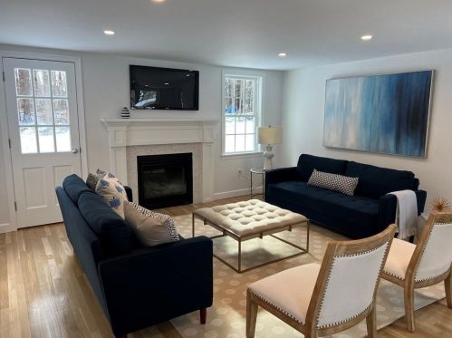 7 Queen Anne Ln, Hingham MA  02043-3904 exterior