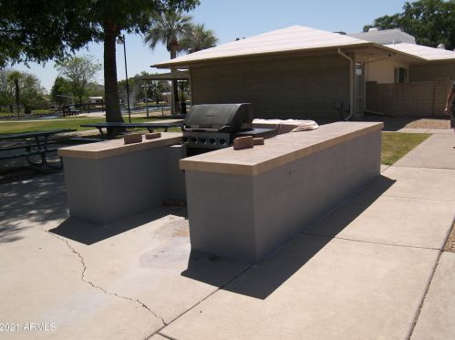 16229 32 Way, Phoenix AZ 85018-5019 exterior