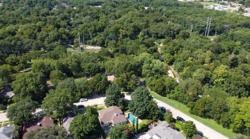 418 Country Vw Ln, Garland TX 75043-5608 exterior