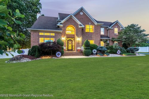 1 Highland Dr, Jackson Twp NJ 08527-1213 exterior