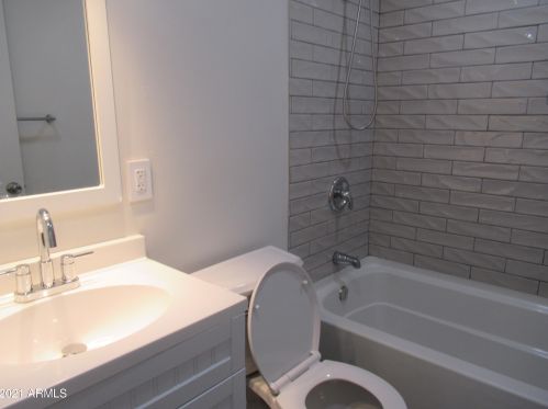 1845 Chipman Rd, Phoenix AZ  85040-2473 exterior