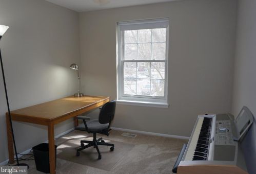 11916 New Country Ln, Columbia MD 21044-4405 exterior