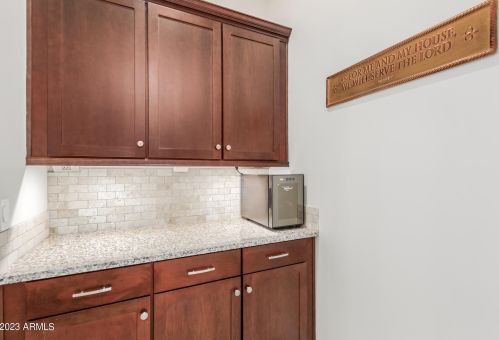 7810 29 Pl, Phoenix AZ 85008-1114 exterior