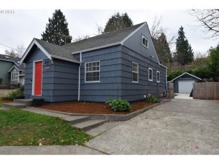 3634 Logan St, Portland OR  97219-1659 exterior