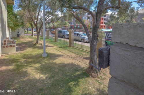 4430 Belleview St, Phoenix AZ 85008-5644 exterior