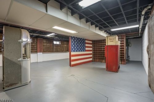 1 Elmhurst Rd, Milford NJ 08848-1506 exterior