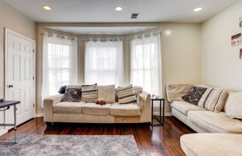 27 Mt Pleasant Ave, Belleville NJ 07109-2021 exterior