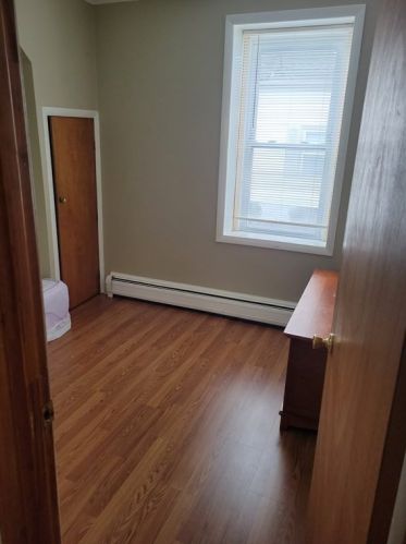 94 Whipple St, Fall River MA 02721-1819 exterior