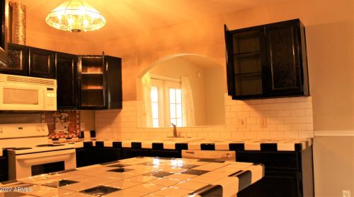 2607 60 Dr, Phoenix AZ 85035-1636 exterior