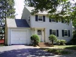135 Fessenden St, Newton, MA 02460-1131