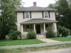 354 Wolcott St, Newton, MA 02466-1533