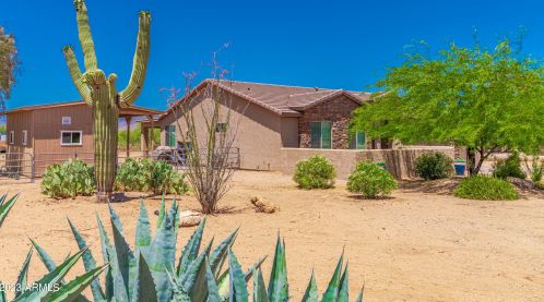 34826 3rd Ave, Phoenix, AZ 85086-7200