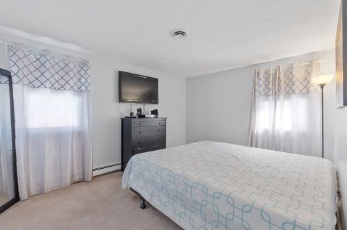 54 Apple Blossom Ln, Taunton MA 02780-4718 exterior