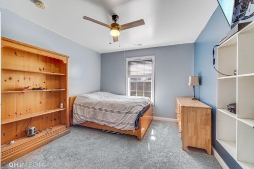 7 Shakespeare Dr, Valpo IN 46383-4129 exterior