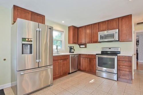 109 Flagg St, Worcester MA  01602-1454 exterior