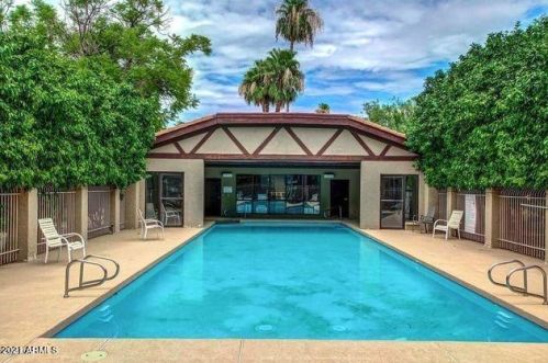 18239 40th St, Phoenix AZ  85032-1447 exterior