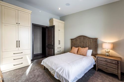 8449 Silver Crk Rd, Park City UT exterior