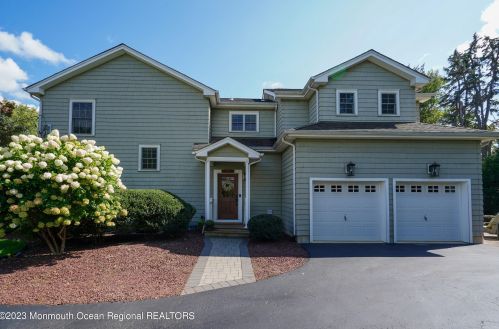 90 Lovett Ave, Little Silver NJ 07739-1403 exterior