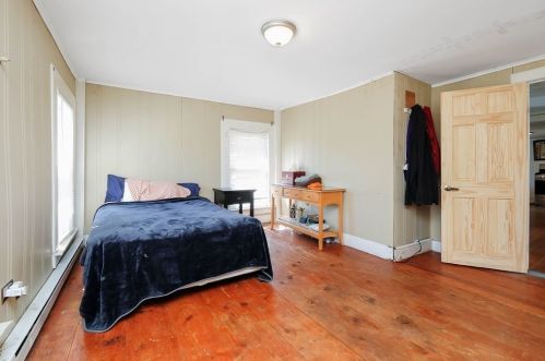 19 Jefferson St, Montgomery MA 01085-2821 exterior