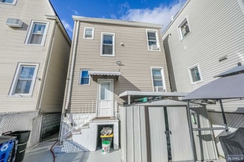 218 Brighton Ave, Kearny NJ  07032-2177 exterior