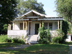 305 Albemarle Rd, Newton, MA 02460-1358