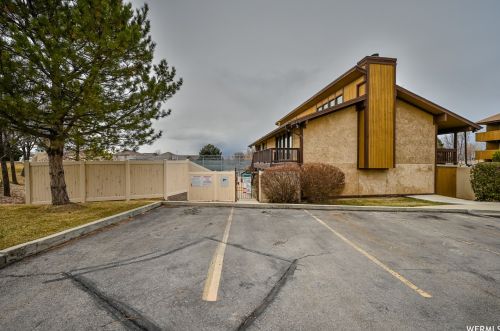 9179 Jefferson Pl, Sandy UT  84070-6625 exterior