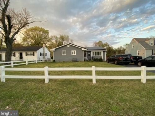 1231 Walter Ave, West Deptford, NJ 08066-1524