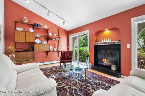 119 Tower Hill Dr, Tinton Falls, NJ 07701-2471