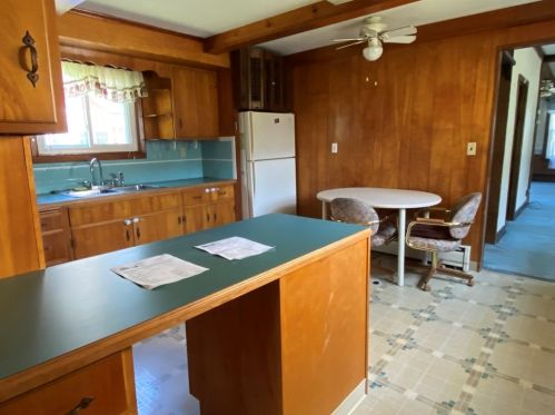 20 St, Taunton MA 02780-4392 exterior