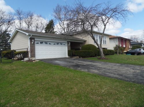 460 Falcon Ridge Way, Lemont, IL 60440-2243