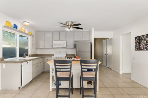 4042 Glenwood St, Irvine CA 92604-2223 exterior