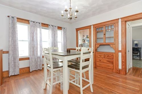 49 Reed Ave, Everett MA 02149-3940 exterior