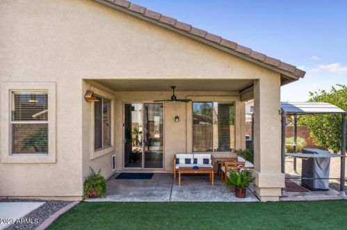 2934 Carson Rd, Phoenix AZ  85041-6339 exterior