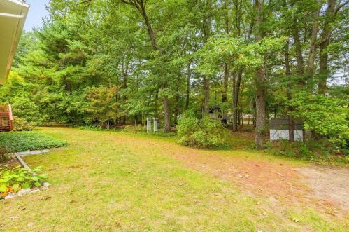 30 Duxbury Dr, Holden MA 01520-1643 exterior