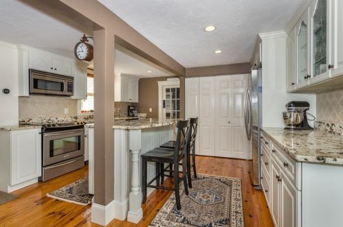 118 Messinger St, Canton MA 02021-3947 exterior