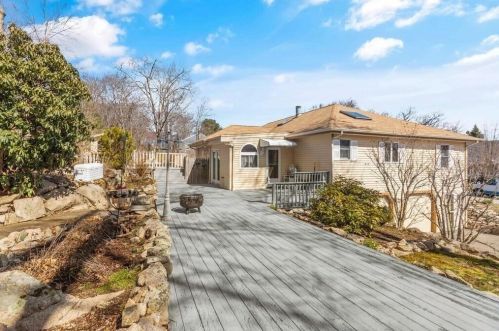 34 Grampian Way, Weymouth MA 02188-3506 exterior