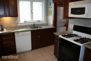 10 Appleton Pl, Arlington MA  02476-6011 exterior