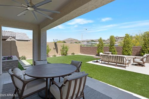 840 Ashurst Dr, Phoenix AZ  85048-2028 exterior