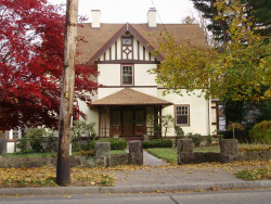 938 Centre St, Newton, MA 02459-1266