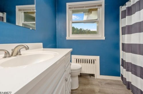 326 Riegelsville Rd, Milford NJ 08848-1892 exterior