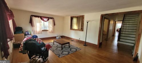 1111 Hessian Ave, West Deptford NJ  08093-1930 exterior