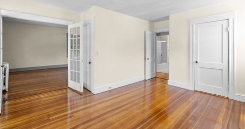 188 Newman Ave, Seekonk MA 02771-4911 exterior