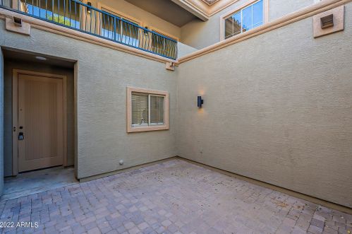 603 Beautiful Ln, Phoenix AZ 85042-7074 exterior