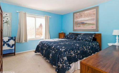 701 Kensington Way, Lemont IL 60440-1066 exterior