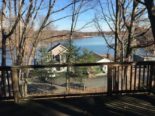 11 Elizabeth Rd, Hudson MA  01749-3110 exterior