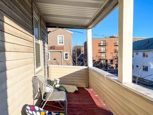 11 Cannell Pl, Everett MA 02149-4629 exterior